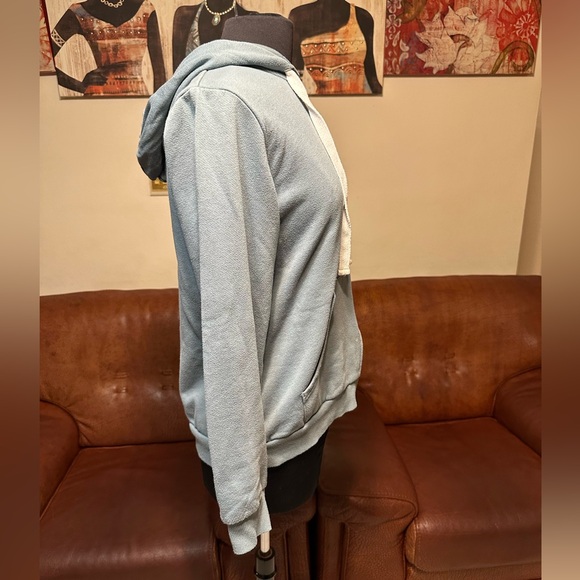 SET OFF TWO DOUBLEJU WOMEN’S HOODED SWEATSHIRT SIZE L COLOR BLUE AND PINK - Picture 6 of 16